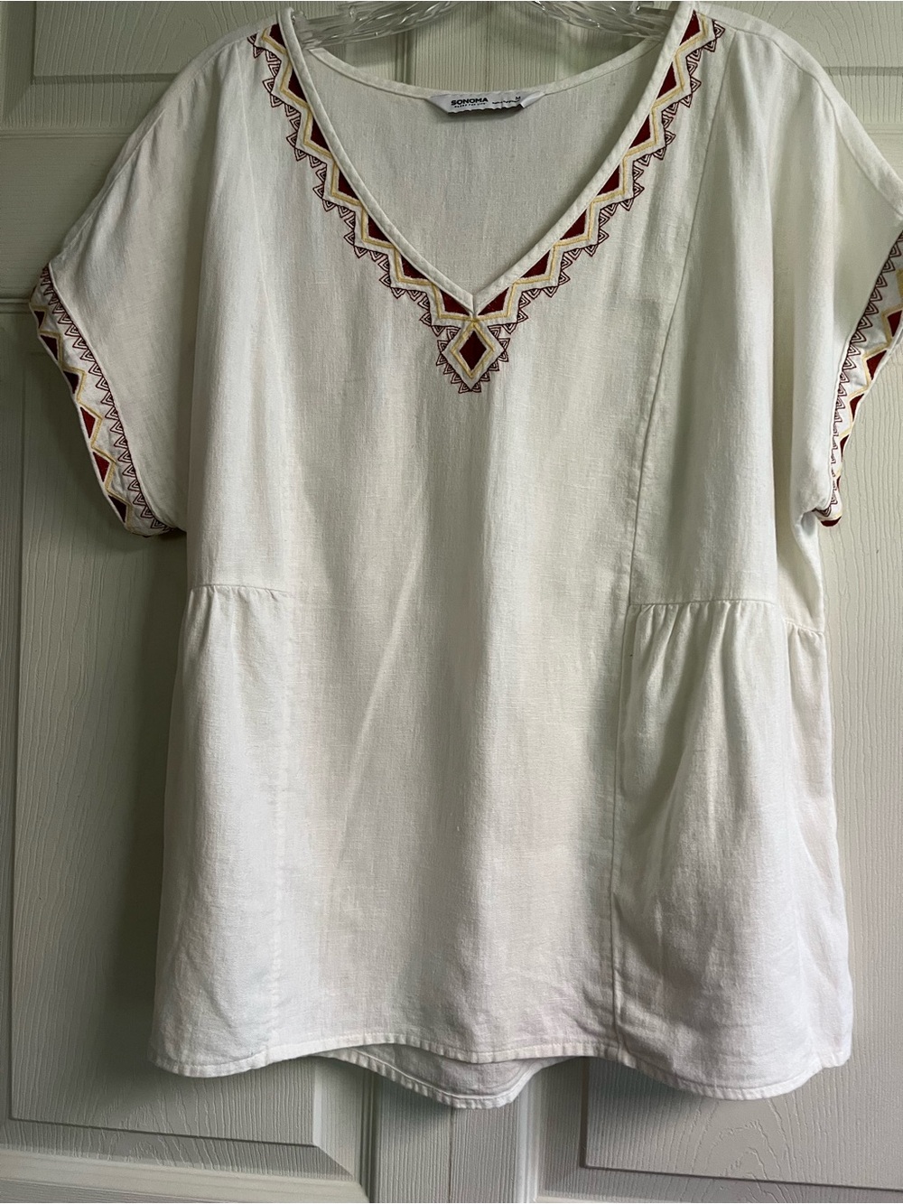 Sonoma Bohemian V-Neck Top Cream with Cute Embroidery Details Size Medium